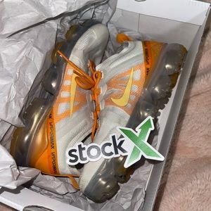 NIKE sneakers white (creamy) and orange vapor max size 8